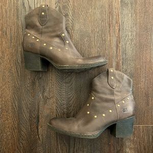 Born brown ankle boots